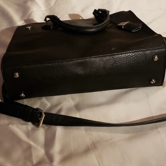 LATHER SHOULDER PURSUE - Picture 13 of 16